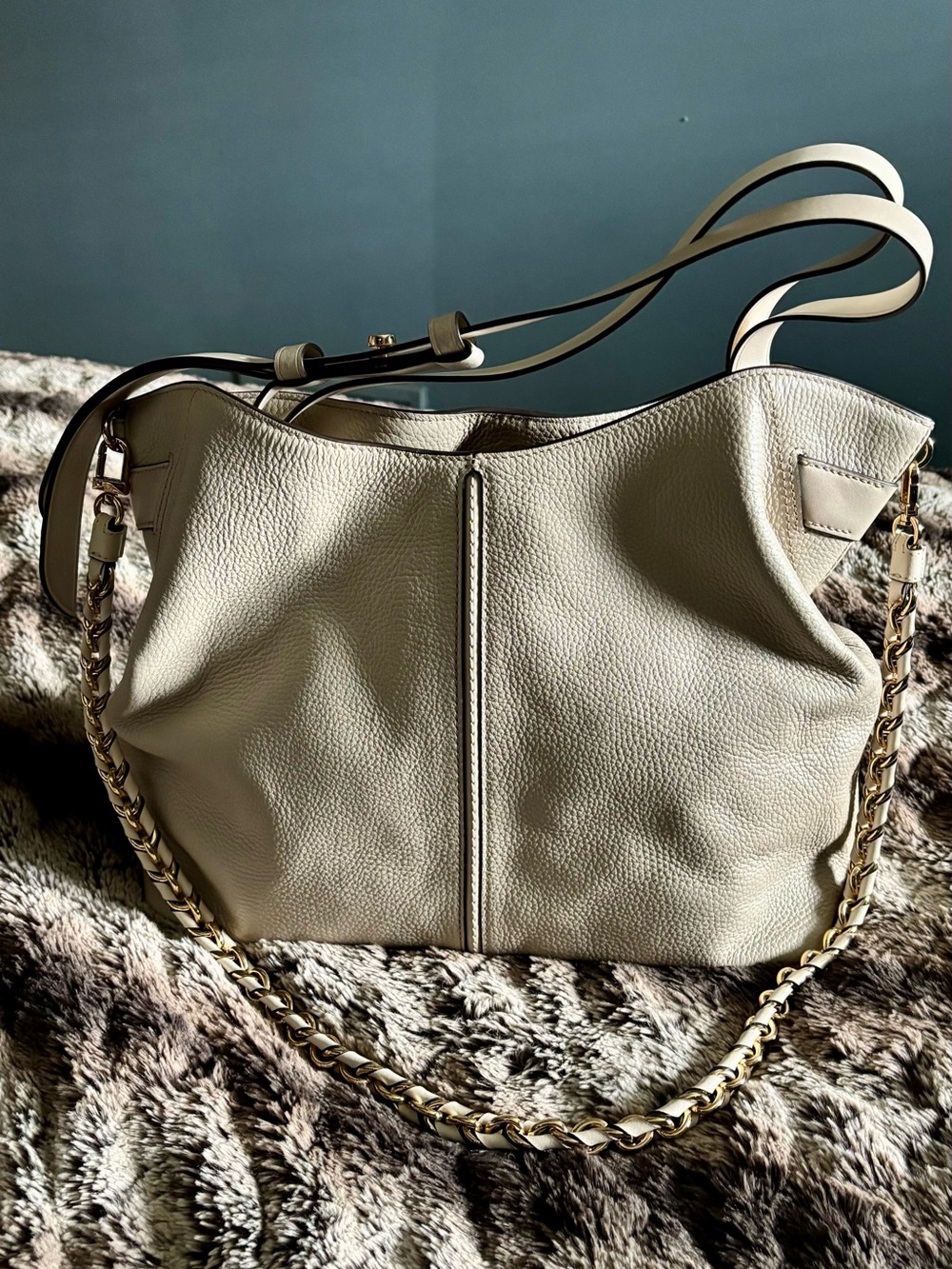 EUC MK Astor Shoulder Bag